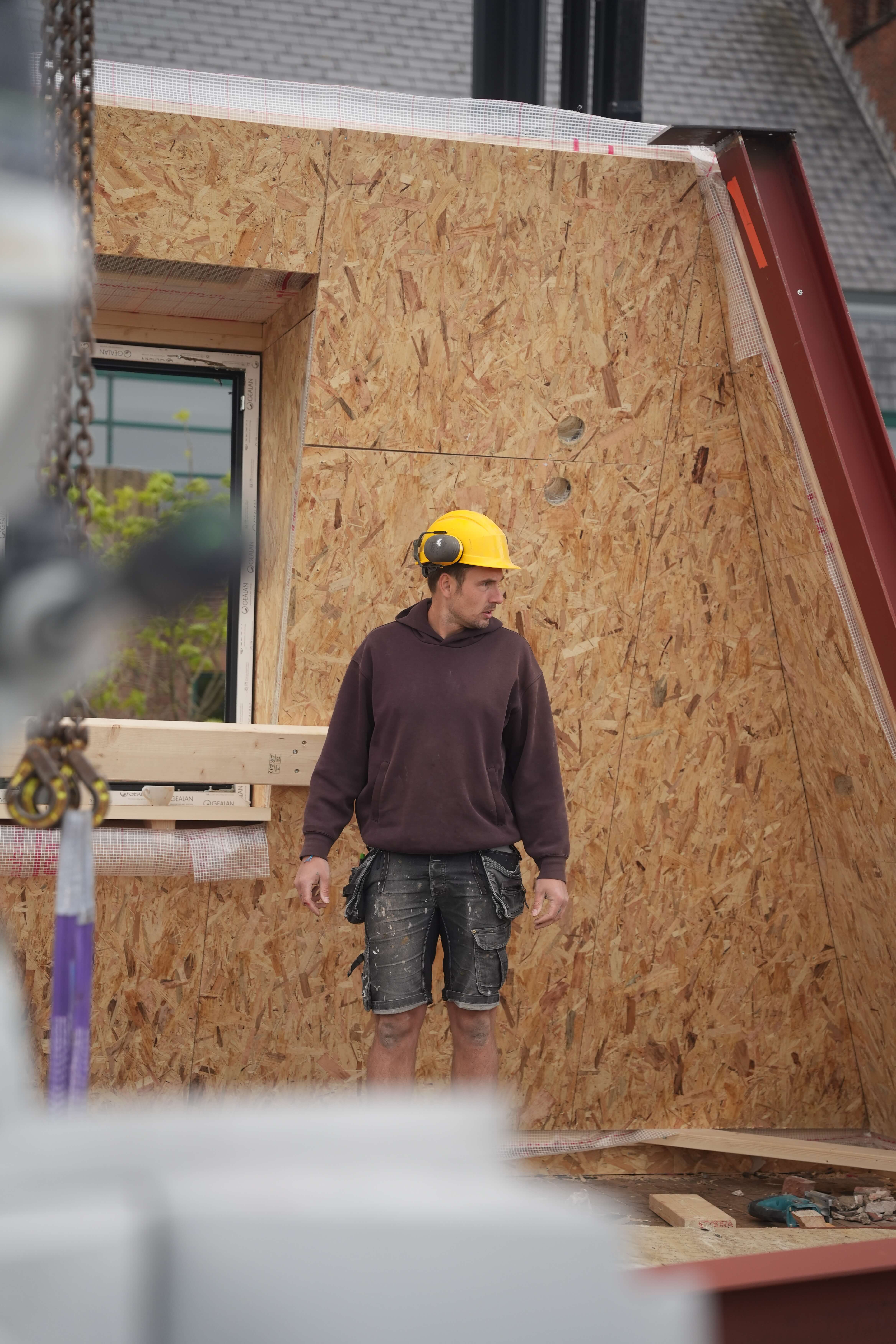 Prefab element met raamopening voor een uitbouw